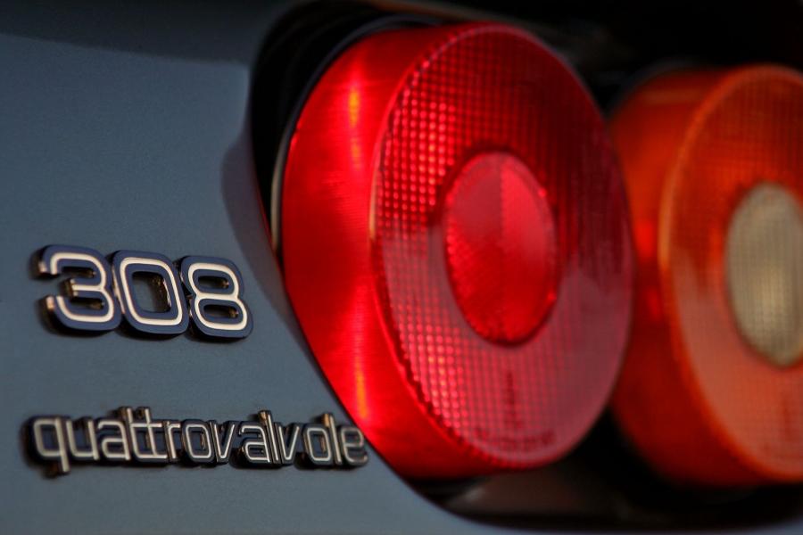  Ferrari 308 GTB Quattrovalvole 1982 года  (фото 9 из 61)